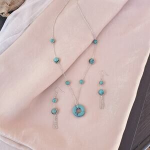 Cowgirl Jewelry Set in Turquoise and Silver Colors Earrings with Dangles